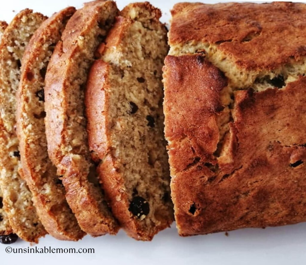 Banana and raisin bread
