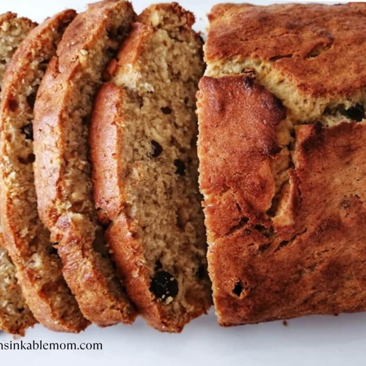 Banana and raisin bread